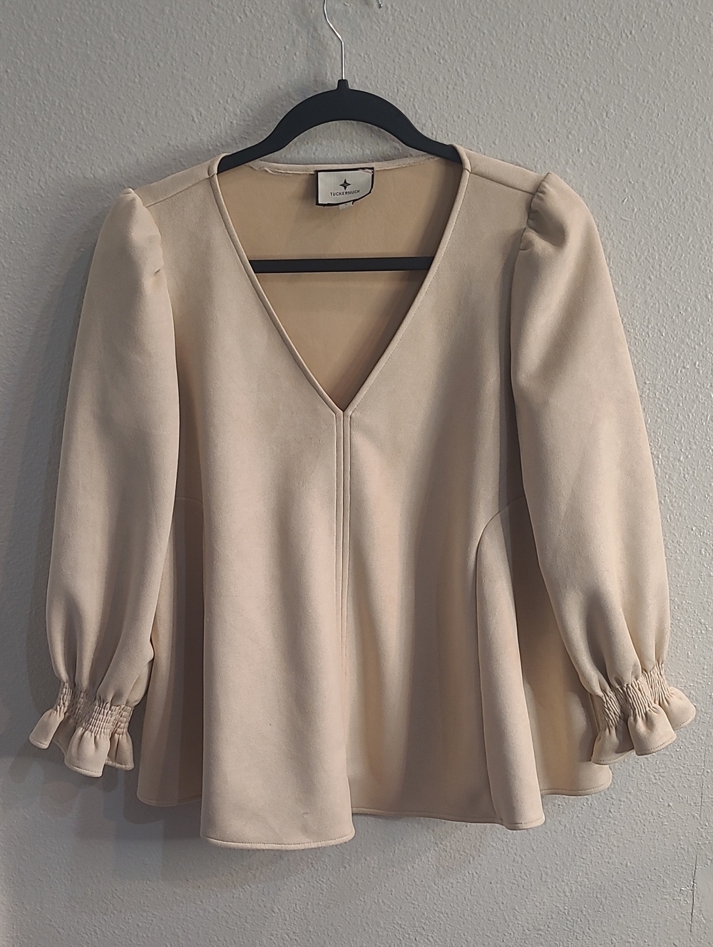 Tuckernuck Remington Cream V-Neck Peplum Blouse Havy Weight Size S